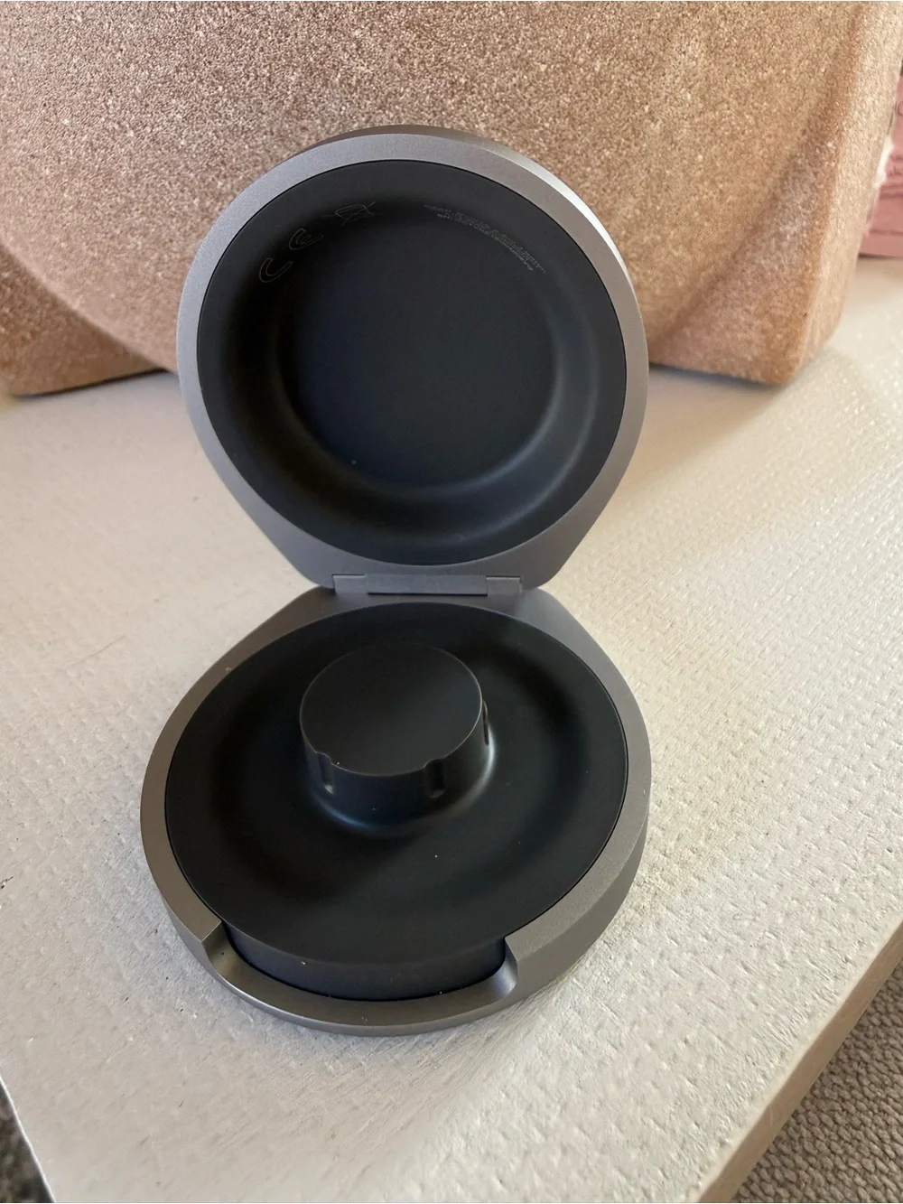 Oura Ring 4 Portable Charger, Size 10